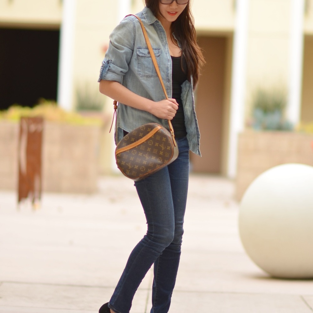 Authentic Louis Vuitton Blois Crosbody